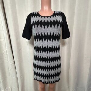 BCBGeneration Short Sleeve Sweater Mini Dress Women's Size Medium Black White